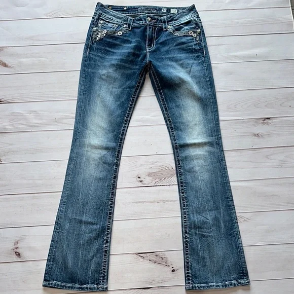 Miss me Women's Blue Jeans with Embellished Pockets size 30 - Picture 4 of 6